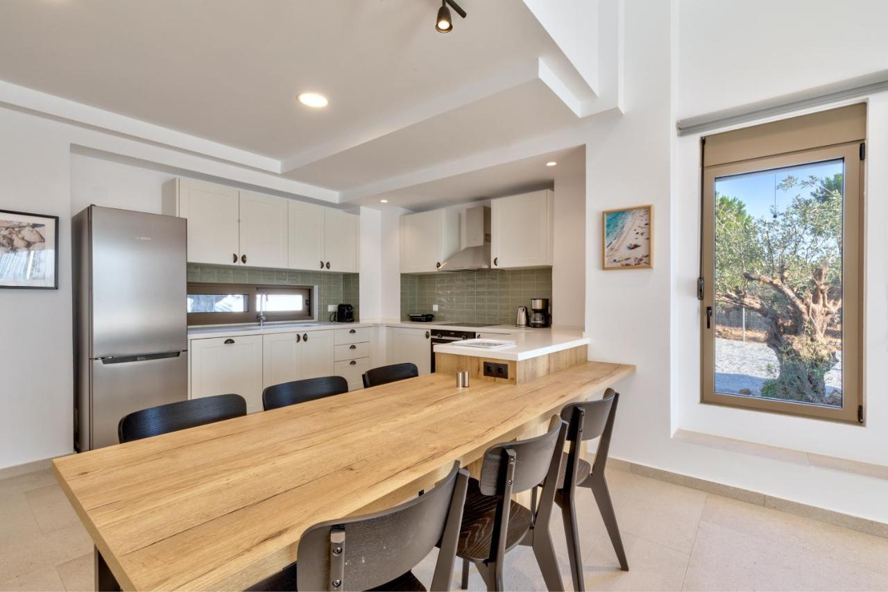 Vila Amberblue Pefkos
